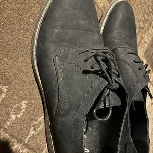 Men's Black Lace-Up Shoes